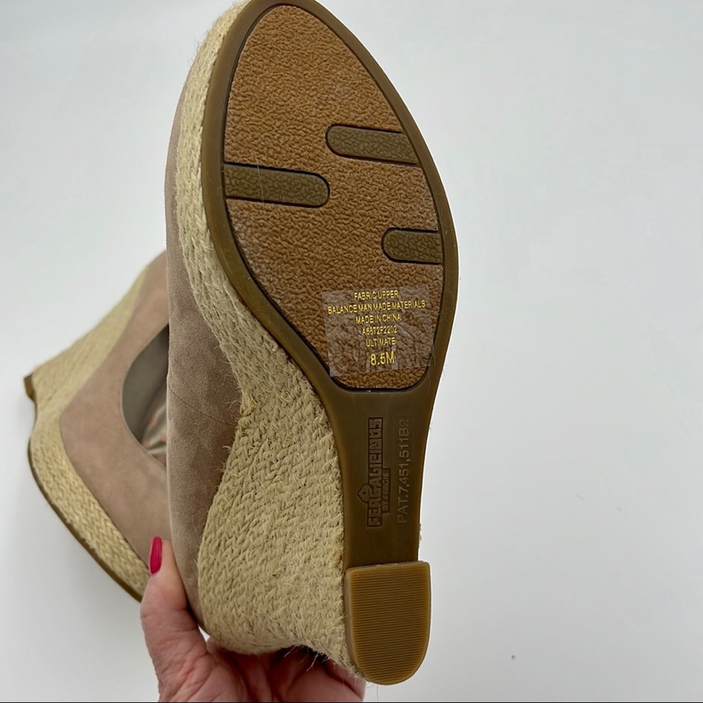 Fergalicious by Fergie Tan High Heel Espadrille Wedges Shoes Size 8.5 - Picture 8 of 11